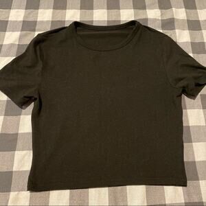Romwe Girls’ Basic Black Tee Shirt Size Medium 100% Polyester Short Sleeves